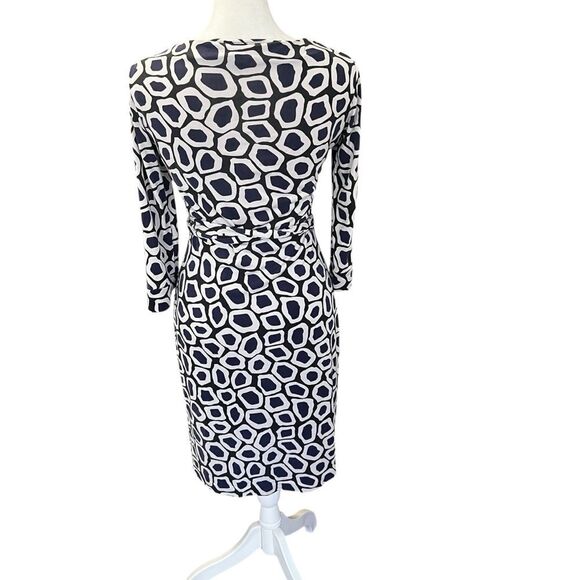 DVF Diane von Furstenberg New Julian Two Wrap Dress Sz 2 Silk Geometric Print - Picture 5 of 10